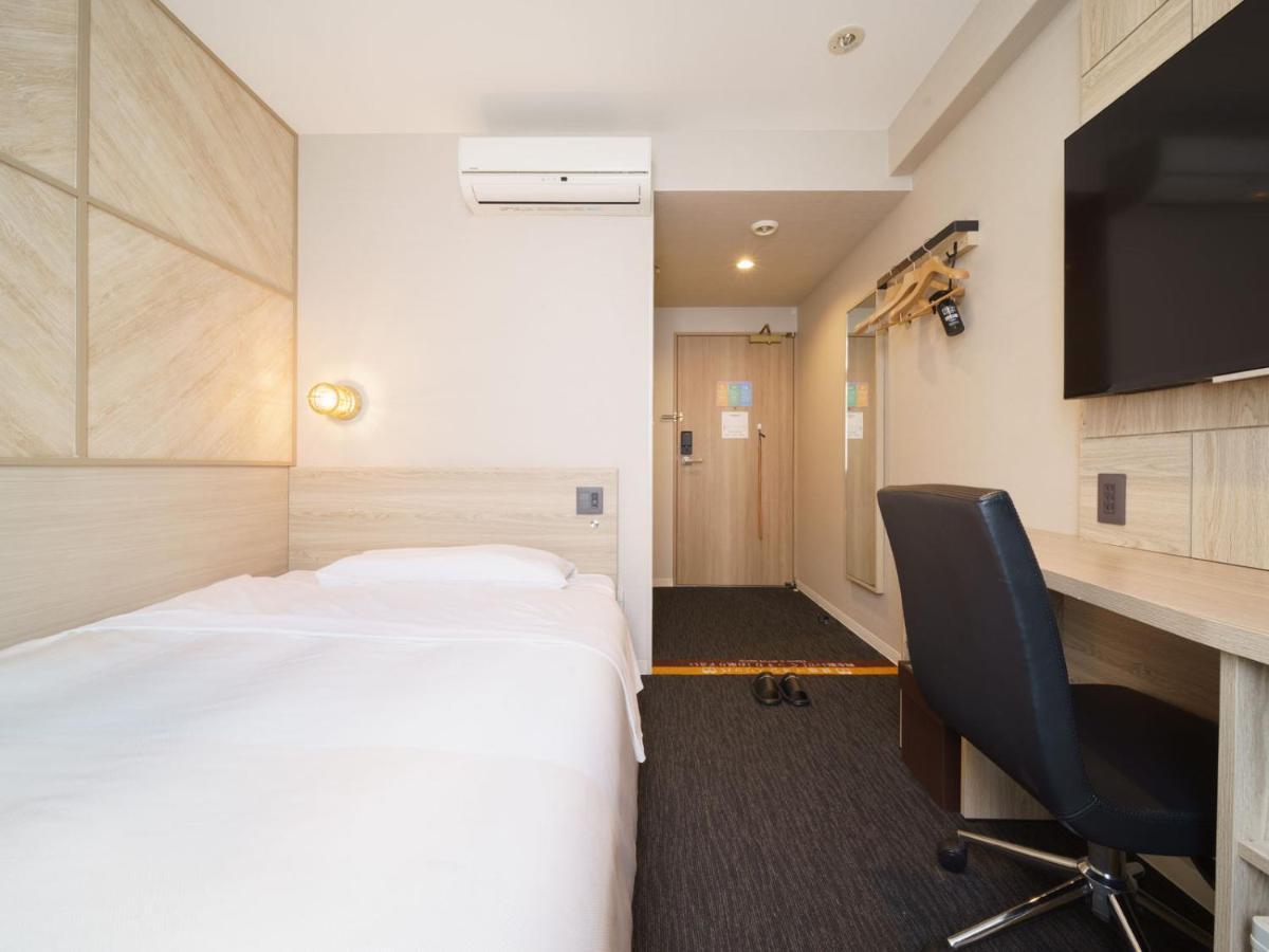 Super Hotel Umeda Higobashi Osaka Buitenkant foto